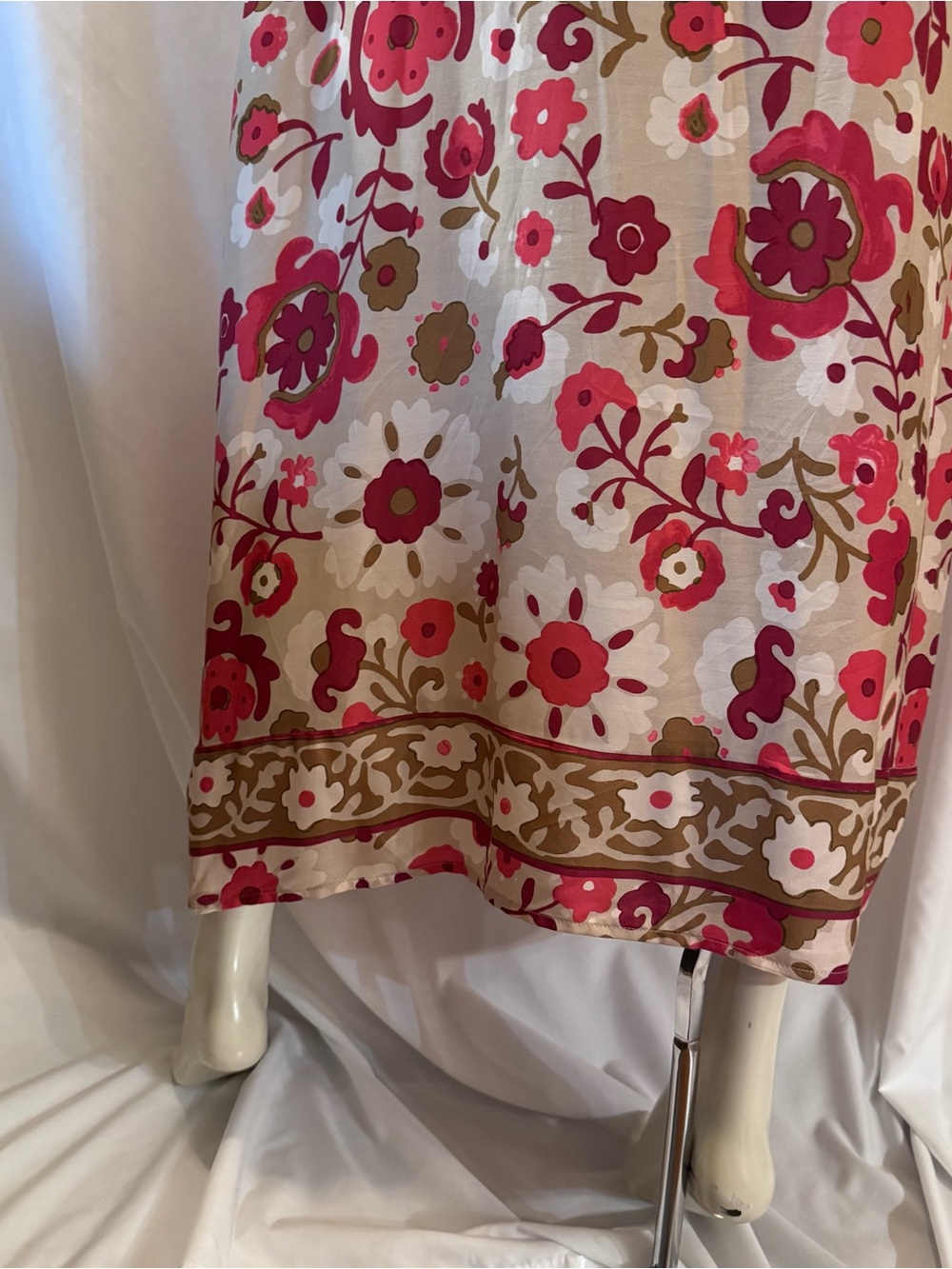 J. McLaughlin:Serena Maxi Shirt Dress with Red Floral Print:Size L - Picture 7 of 10